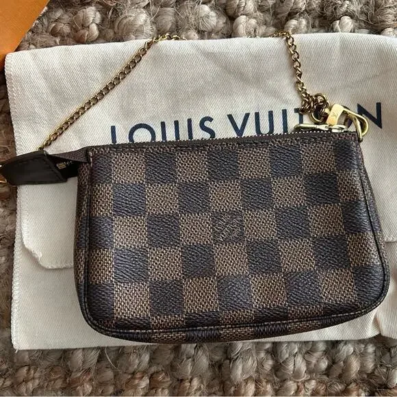 Louis Vuitton mini Pochette accessories Damier Ebene print - Picture 2 of 11